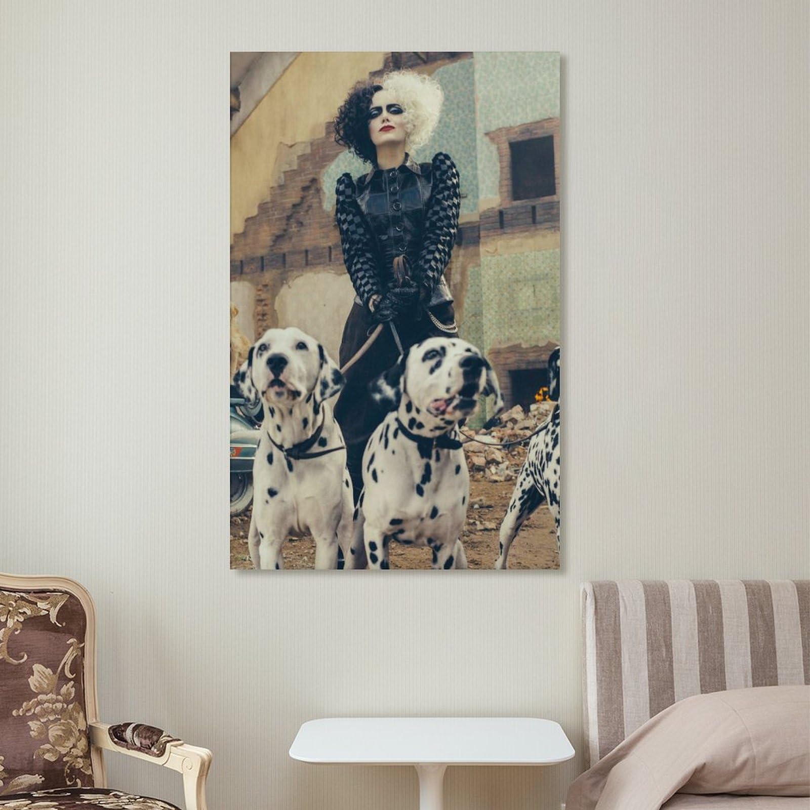 Amazon.co.jp: エマ・ストーンさん 映画クルエラdogポスター 絵画